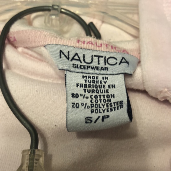 PRICE DROP!  Nautica S/P sleepwear/loungewear, with hooded top and sleep pants - Picture 3 of 4